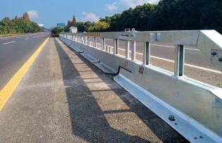 ┤≤╣π─╧┴·╕▀╦┘└⌐╚▌